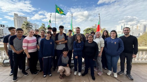 Estudantes da EMEF Cristo Rei participam de roda d